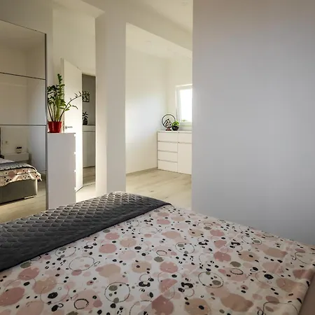 Stocic Rogoznica (Sibenik-Knin)